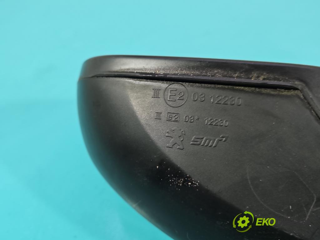 Peugeot 308 II 2013-2021 1.2 12V 110 HP manual 81 kW 1199 cm3 5- zrkadlo ľavé 98088641XT (Kľučka dverí ostatné)