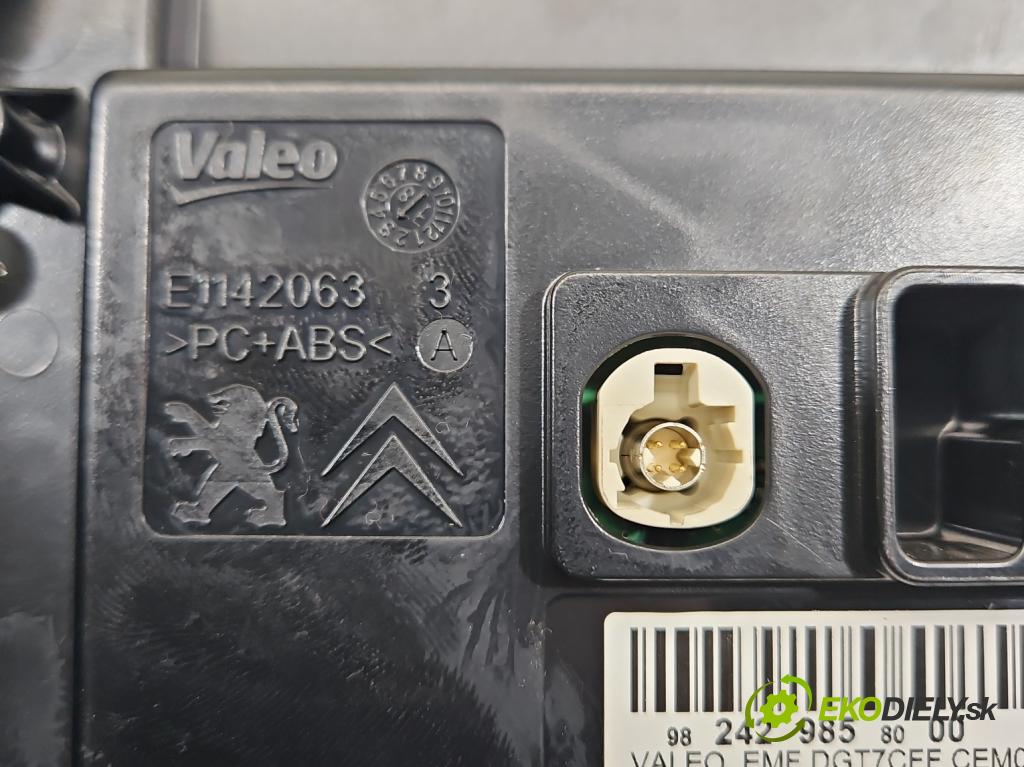 Peugeot 308 II 2013-2021 1.2 12V 110 HP manual 81 kW 1199 cm3 5- Zobrazit: 982429858000 (Prístrojová doska)