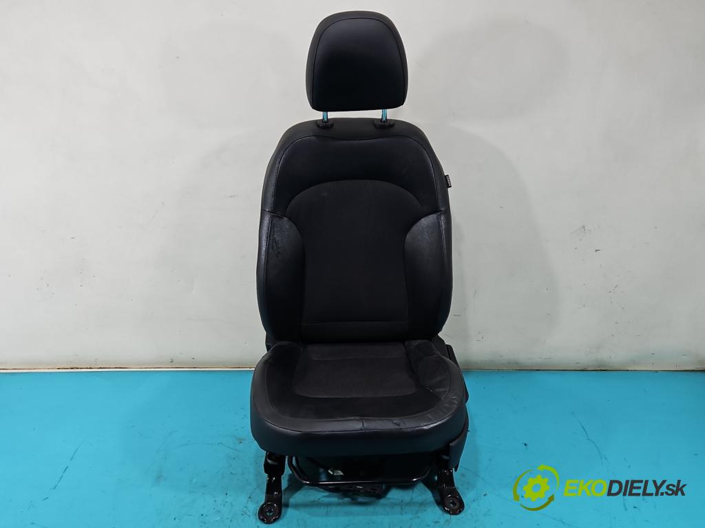 Hyundai Ix35 2.0 CRDI 136 HP manual 100 kW 1995 cm3 5- sedačke: komplet