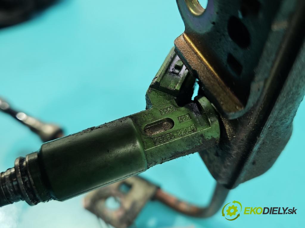 Toyota Avensis II T25 2003-2008 1.8 vvti 129 HP manual 95 kW 1794 cm3 5- vstrek 23250-22040 (Vstrekovač paliva)