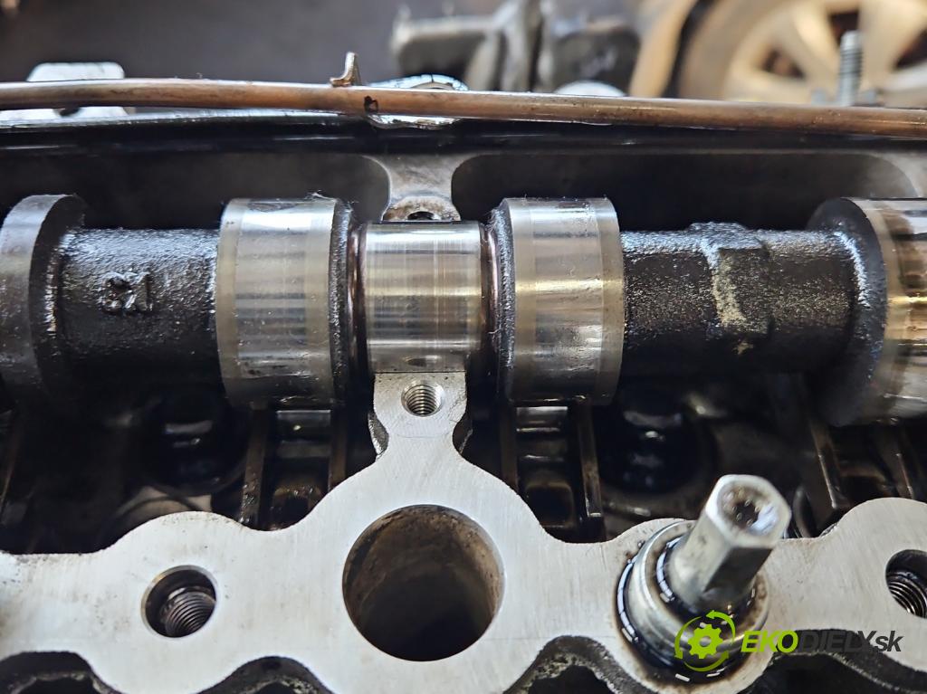 Toyota Auris I 2006-2013 2.0 D4D 126 HP manual 93 kW 1998 cm3 5- motor diesla 1AD