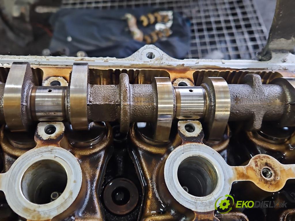 Toyota Avensis II T25 2003-2008 1.8 vvti 129 HP manual 95 kW 1794 cm3 5- Hlava: motora E1Z-T72