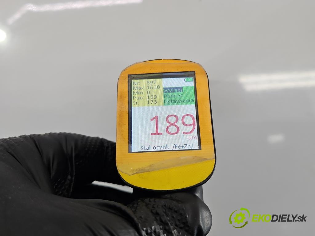 Audi A4 B9 2015-2024 2.0 TFSI 252KM automatic 185 kW 1984 cm3 4- zadní kufrové dveře  (Zadní kapota (kufr))