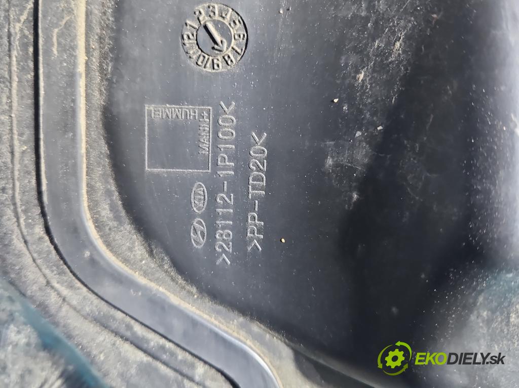 Kia Venga 1.4 16V 90 HP manual 66.2 kW 1396 cm3 5- obal filtra vzduchu 28112-1P100 (Obal vzduchového filtra)