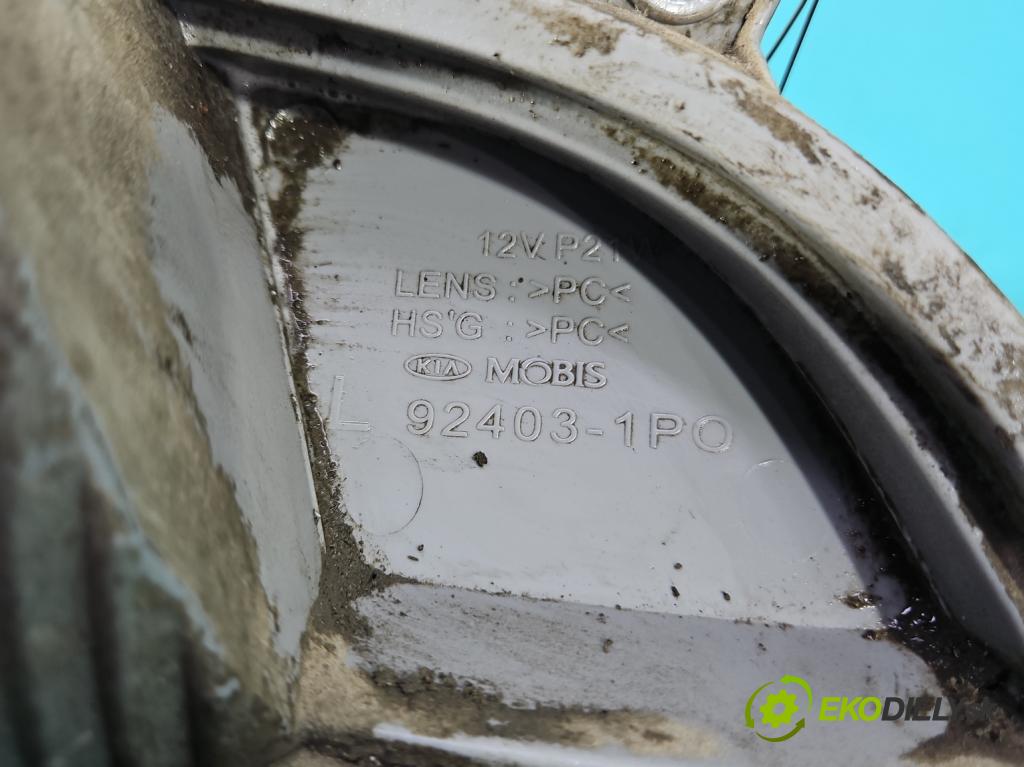 Kia Venga 1.4 16V 90 HP manual 66.2 kW 1396 cm3 5- svetlo / reflektor zadné ľavé nárazník 92403-1PO