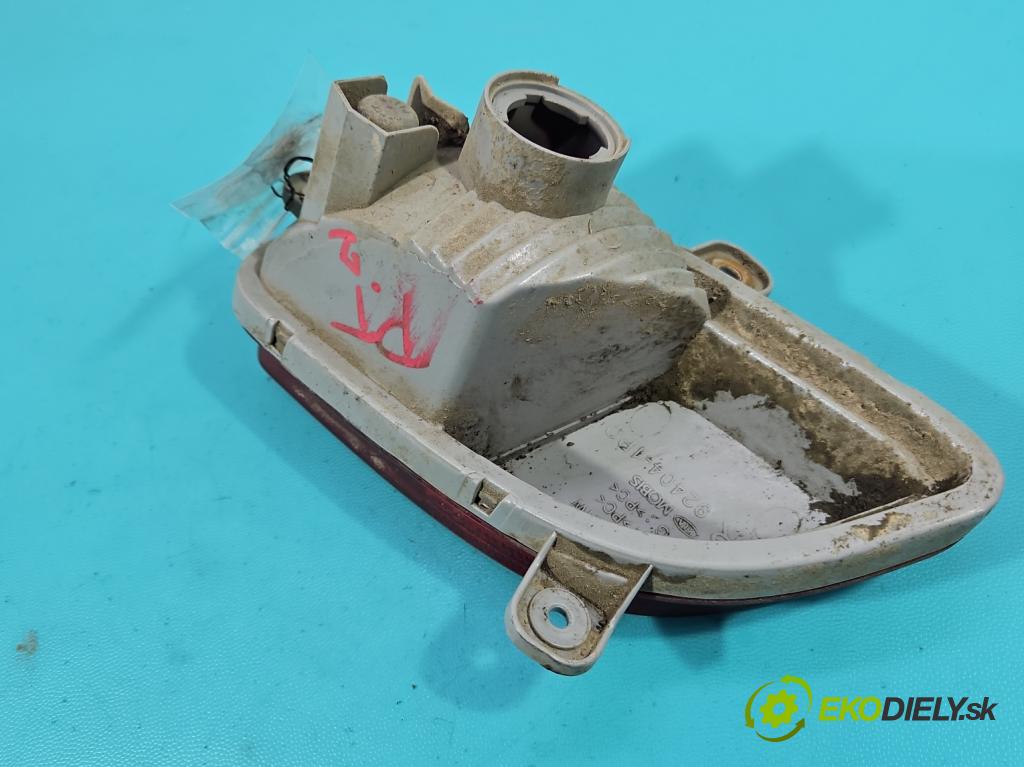 Kia Venga 1.4 16V 90 HP manual 66.2 kW 1396 cm3 5- svetlo / reflektor zadné pravé nárazník 92404-1PO