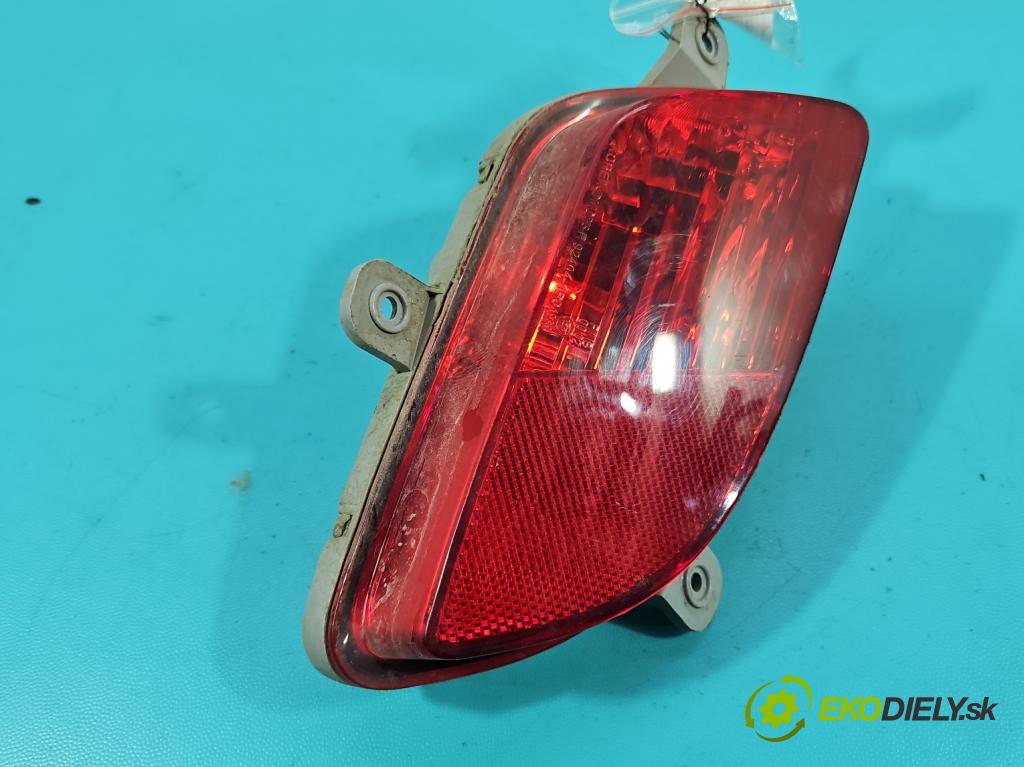 Kia Venga 1.4 16V 90 HP manual 66.2 kW 1396 cm3 5- svetlo / reflektor zadné pravé nárazník 92404-1PO