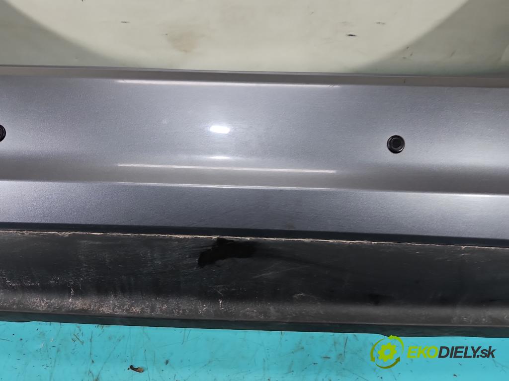 Kia Venga 1.4 16V 90 hp manual 66.2 kW 1396 cm3 5- nárazník zadní  (Klika dveří ostatní)