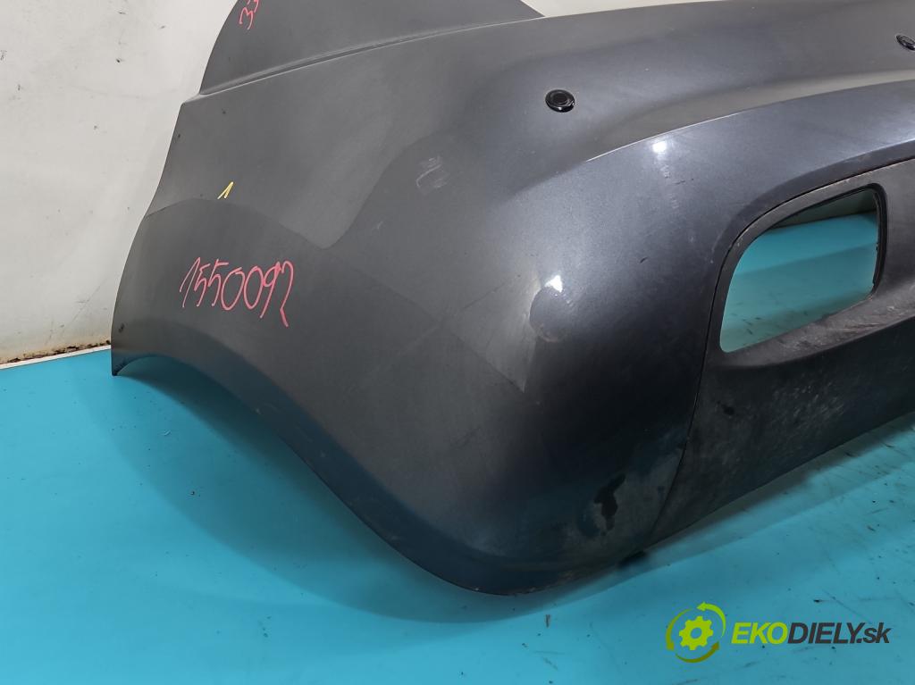 Kia Venga 1.4 16V 90 hp manual 66.2 kW 1396 cm3 5- nárazník zadní  (Klika dveří ostatní)