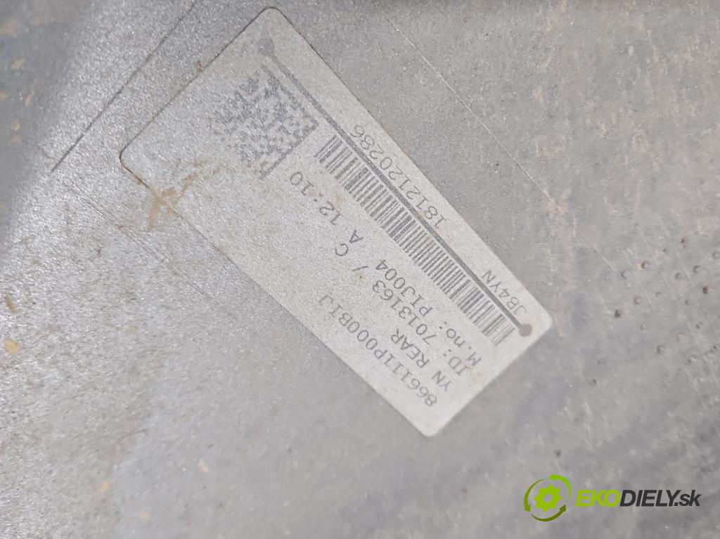 Kia Venga 1.4 16V 90 hp manual 66.2 kW 1396 cm3 5- nárazník zadní  (Klika dveří ostatní)