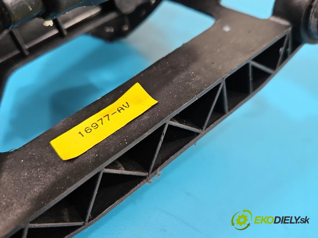 Toyota Avensis II T25 2003-2008 1.8 vvti 129 HP manual 95 kW 1794 cm3 5- Páka: Změny: stupeň,rýchlosť (Rýchlostná páka (kulisa))