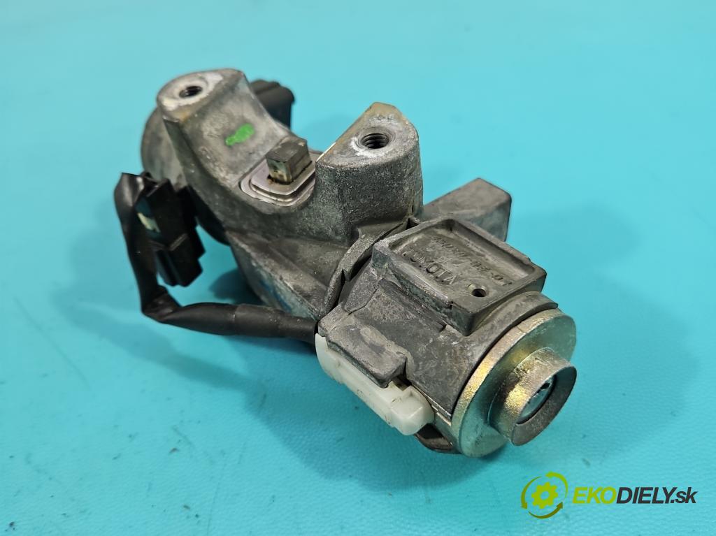 Toyota Avensis II T25 2003-2008 1.8 vvti 129 hp manual 95 kW 1794 cm3 5- řídící jednotka motoru 89661-05860