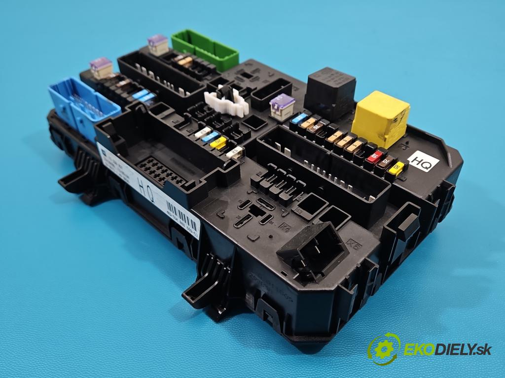 Opel Zafira B 2005-2014 1.7 cdti 125 hp manual 92 kW 1686 cm3 5- skříňka pojistková 13220831 (Pojistková skříňka)