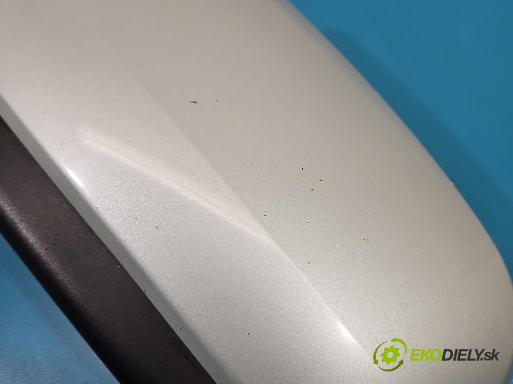 Opel Zafira B 2005-2014 1.7 cdti 125 HP manual 92 kW 1686 cm3 5- zrkadlo ľavé  (Kľučka dverí ostatné)