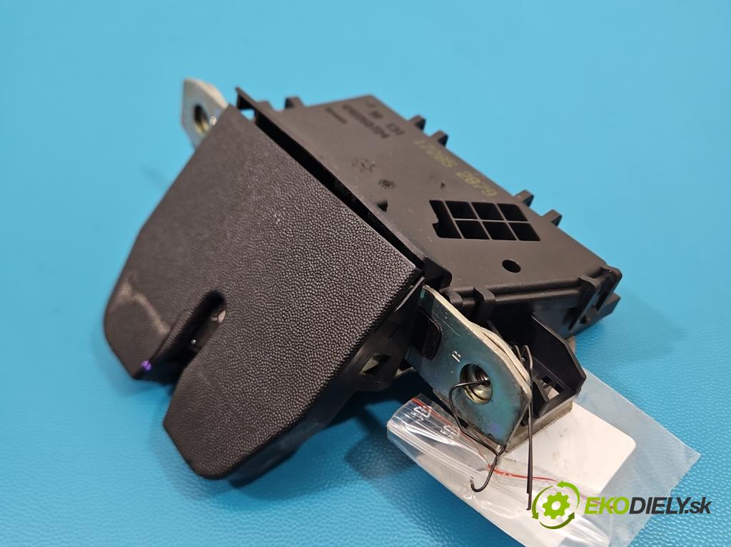 Opel Zafira B 2005-2014 1.7 cdti 125 hp manual 92 kW 1686 cm3 5- zámek kufrových dveří zadní 