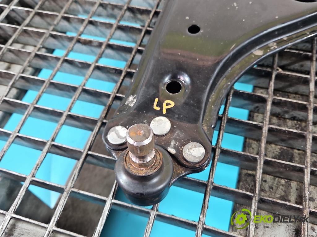 Opel Zafira B 2005-2014 1.7 cdti 125 hp manual 92 kW 1686 cm3 5- přední levý  (Klika dveří ostatní)