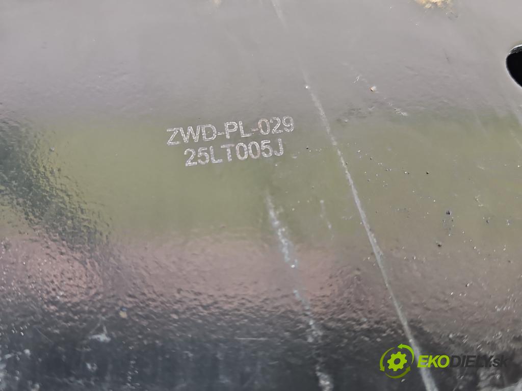 Opel Zafira B 2005-2014 1.7 cdti 125 hp manual 92 kW 1686 cm3 5- přední levý  (Klika dveří ostatní)