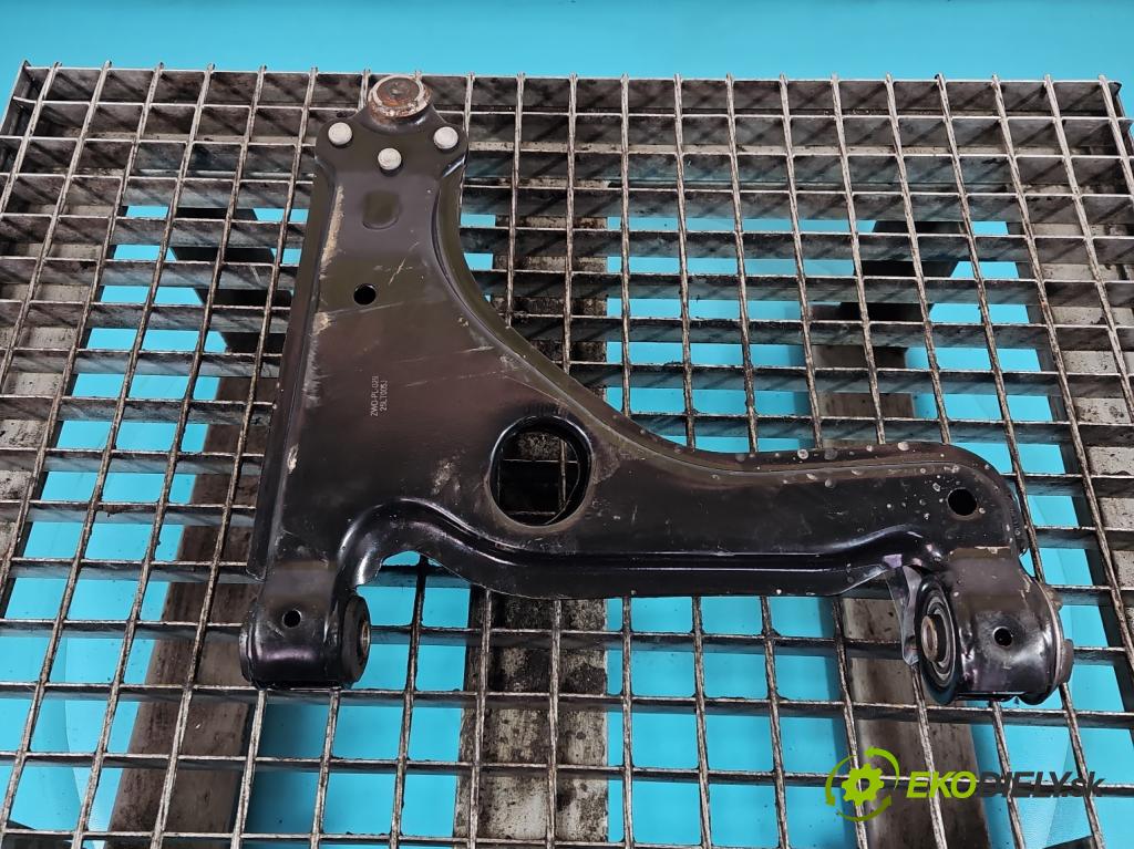 Opel Zafira B 2005-2014 1.7 cdti 125 hp manual 92 kW 1686 cm3 5- přední levý  (Klika dveří ostatní)