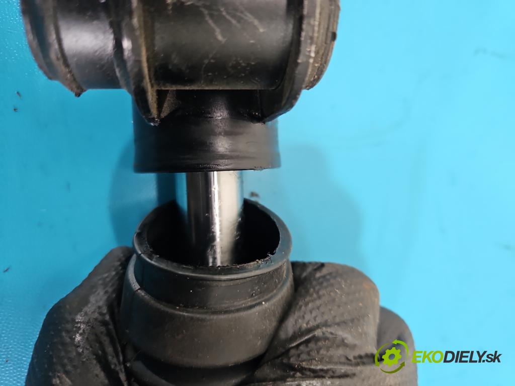 Opel Zafira B 2005-2014 1.7 cdti 125 hp manual 92 kW 1686 cm3 5- řízení volant