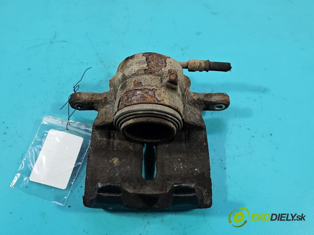 Kia Venga 1.4 16V 90 HP manual 66.2 kW 1396 cm3 5- brzdič predné ľavý  (Kľučka dverí ostatné)