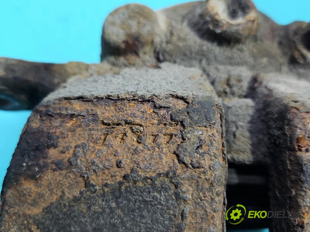 Kia Venga 1.4 16V 90 HP manual 66.2 kW 1396 cm3 5- brzdič predné pravý  (Kľučka dverí ostatné)