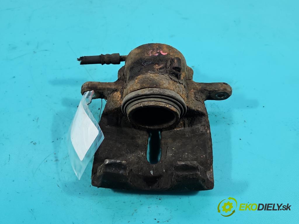 Kia Venga 1.4 16V 90 HP manual 66.2 kW 1396 cm3 5- brzdič predné pravý  (Kľučka dverí ostatné)