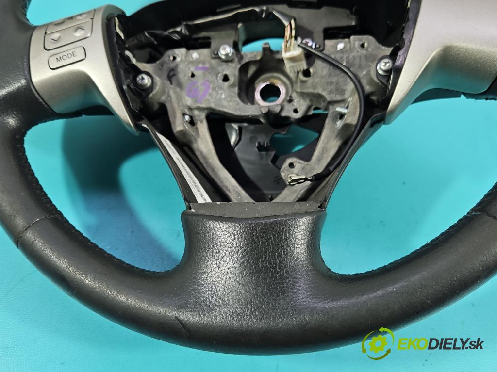 Toyota Auris I 2006-2013 2.0 D4D 126 hp manual 93 kW 1998 cm3 5- volant  (Volant)