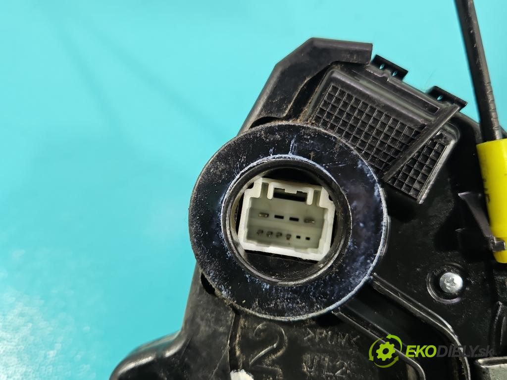 Toyota Auris I 2006-2013 2.0 D4D 126 hp manual 93 kW 1998 cm3 5- zámek přední levý