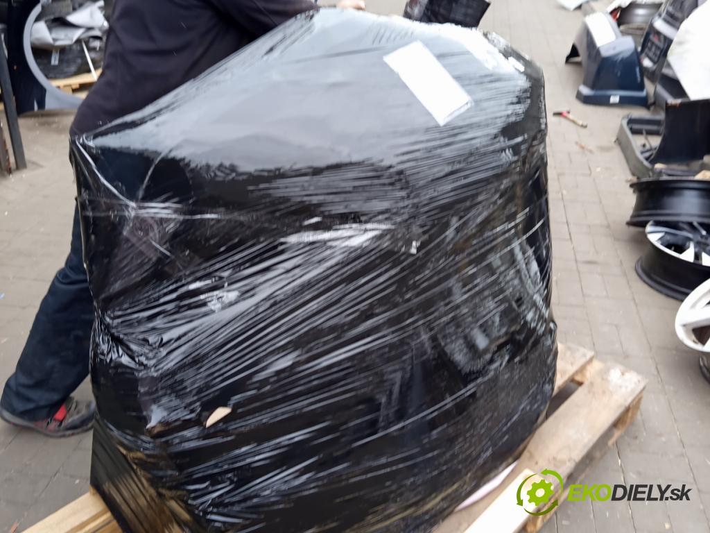 Toyota Auris I 2006-2013 2.0 D4D 126 hp manual 93 kW 1998 cm3 5- zadní kufrové dveře  (Zadní kapota (kufr))