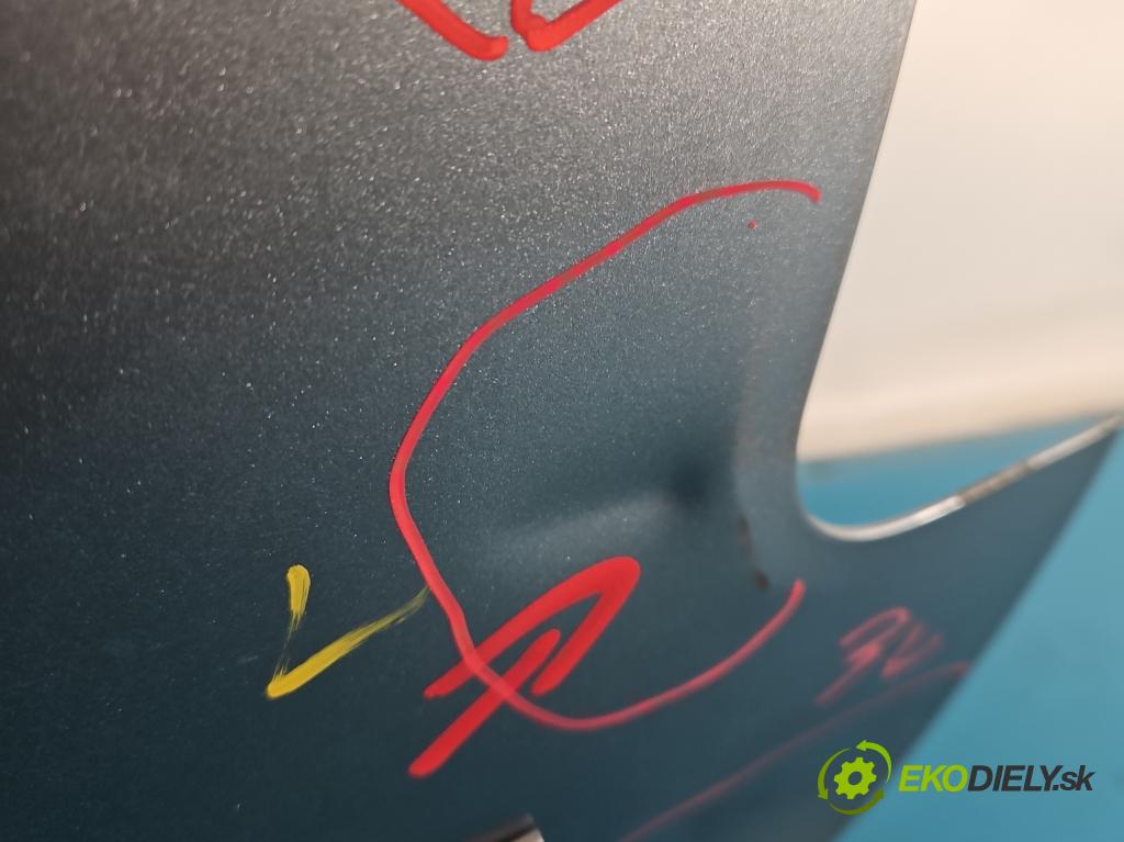 Toyota Auris I 2006-2013 2.0 D4D 126 hp manual 93 kW 1998 cm3 5- zadní kufrové dveře  (Zadní kapota (kufr))