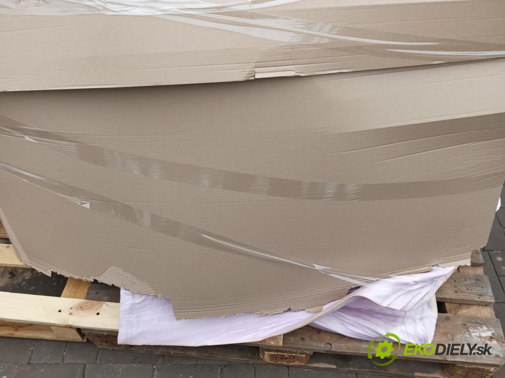 Toyota Auris I 2006-2013 2.0 D4D 126 hp manual 93 kW 1998 cm3 5- zadní kufrové dveře  (Zadní kapota (kufr))