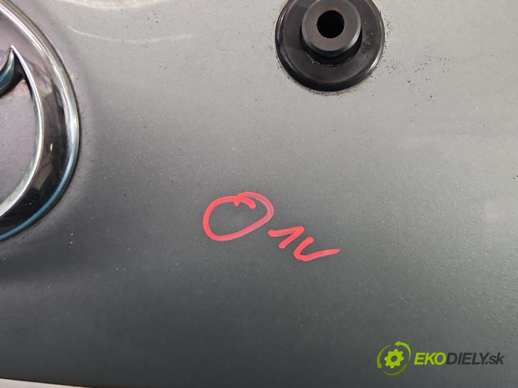 Toyota Auris I 2006-2013 2.0 D4D 126 hp manual 93 kW 1998 cm3 5- zadní kufrové dveře  (Zadní kapota (kufr))