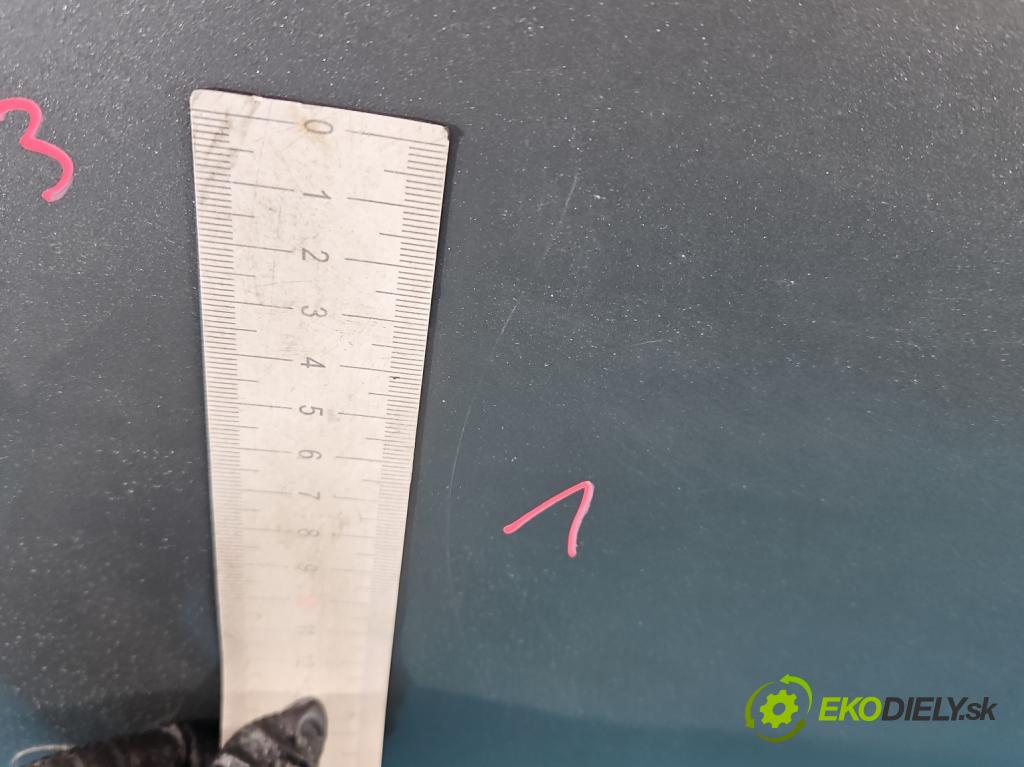 Toyota Auris I 2006-2013 2.0 D4D 126 HP manual 93 kW 1998 cm3 5- dvere zadné pravé  (Kľučka dverí ostatné)