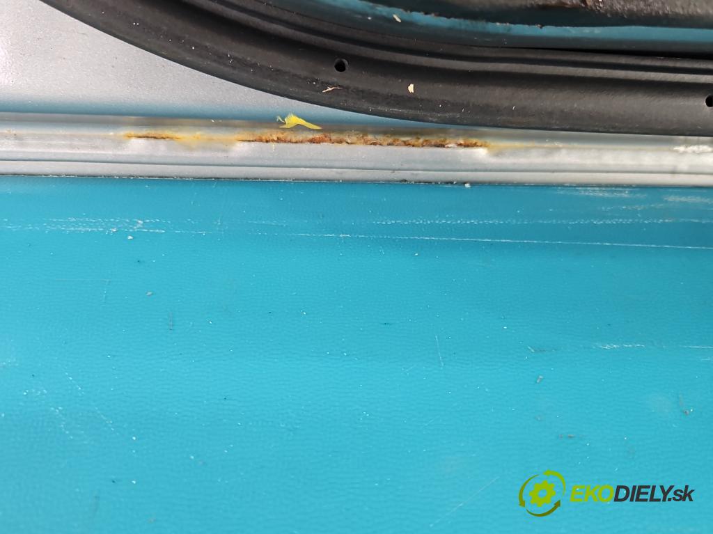 Toyota Auris I 2006-2013 2.0 D4D 126 HP manual 93 kW 1998 cm3 5- dvere predné ľavé  (Kľučka dverí ostatné)