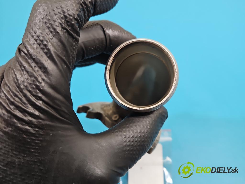 Audi Q7 2005-2015 4.2 TDI 326KM automatic 240 kW 4134 cm3 5- Trubka: 057145958N