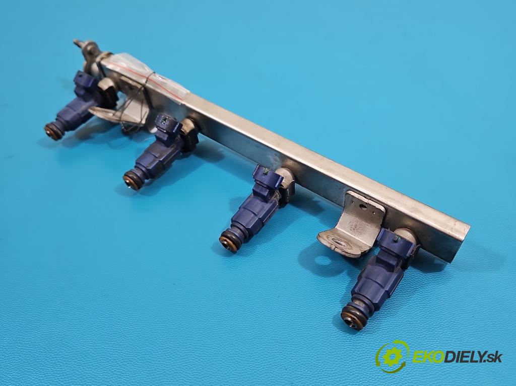 Kia Venga 1.4 16V 90 hp manual 66.2 kW 1396 cm3 5- vstřikovač 35310-2B000 (Vstřikovač paliva)