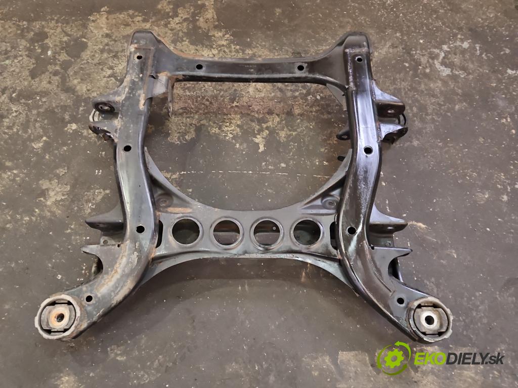 Audi Q7 2005-2015 4.2 TDI 326KM automatic 240 kW 4134 cm3 5- výstuha motora