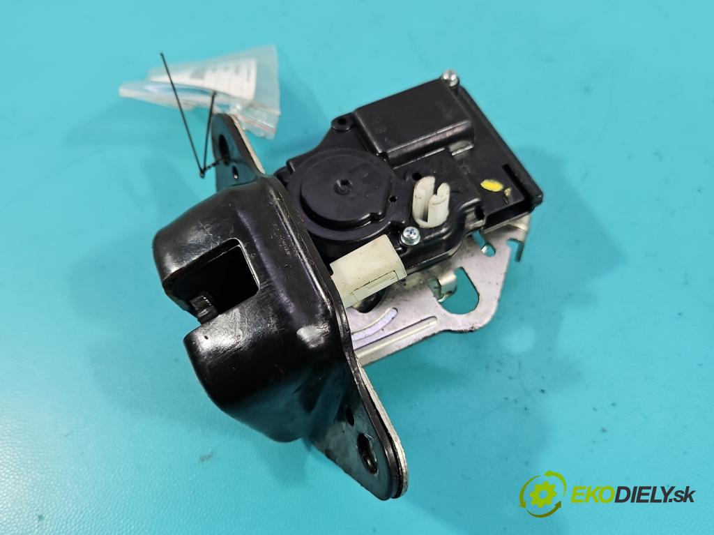 Fiat Freemont 2.0 jtd 170 HP automatic 125 kW 1956 cm3 5- zámok kufrové dvere zadné