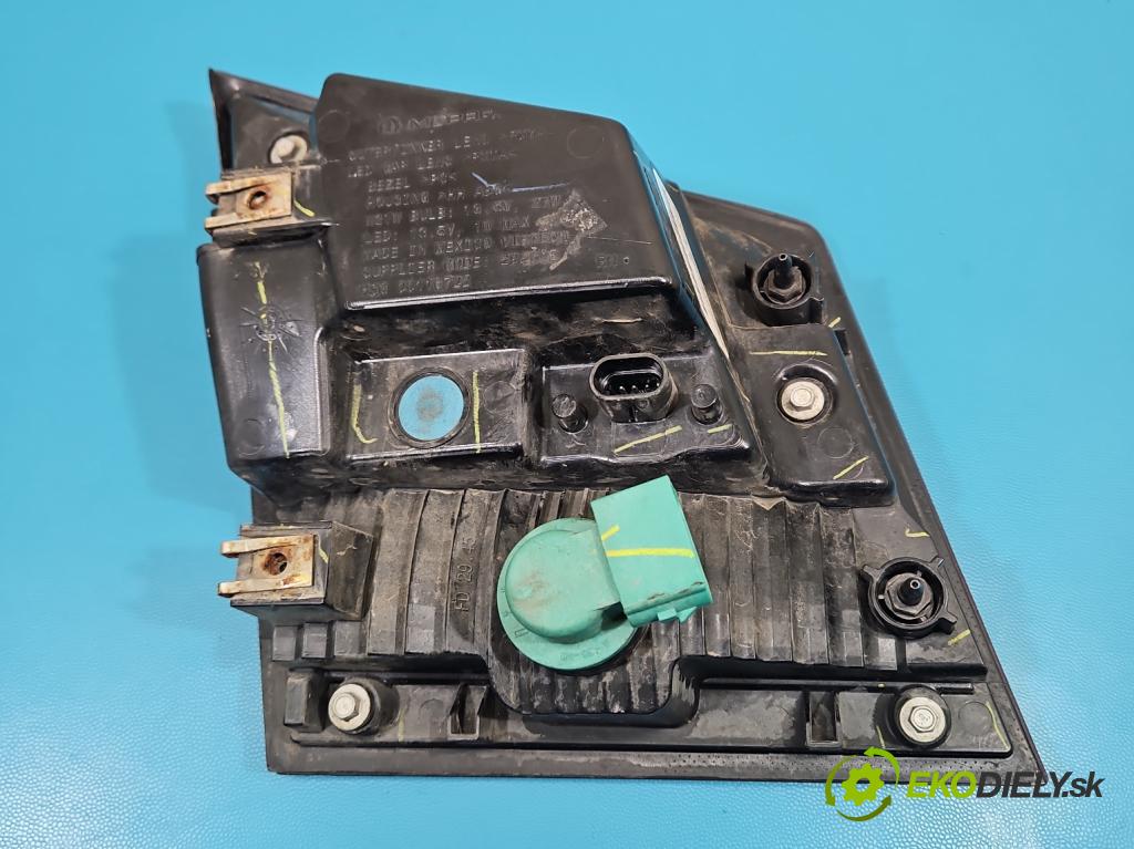 Fiat Freemont 2.0 jtd 170 HP automatic 125 kW 1956 cm3 5- svetlo / reflektor zadné pravé 68078516AE (Kľučka dverí ostatné)