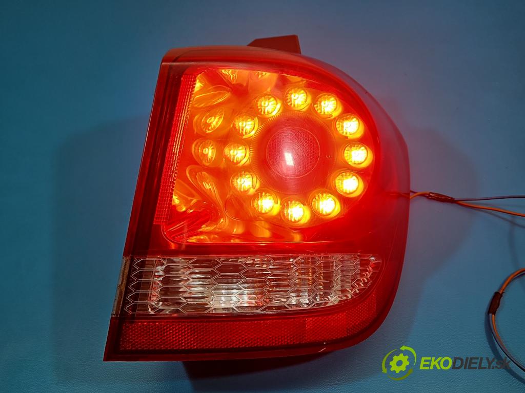 Fiat Freemont 2.0 jtd 170 HP automatic 125 kW 1956 cm3 5- svetlo / reflektor zadné pravé 68078480AD (Kľučka dverí ostatné)