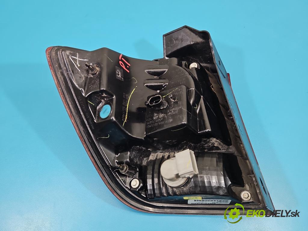 Fiat Freemont 2.0 jtd 170 HP automatic 125 kW 1956 cm3 5- svetlo / reflektor zadné pravé 68078480AD (Kľučka dverí ostatné)