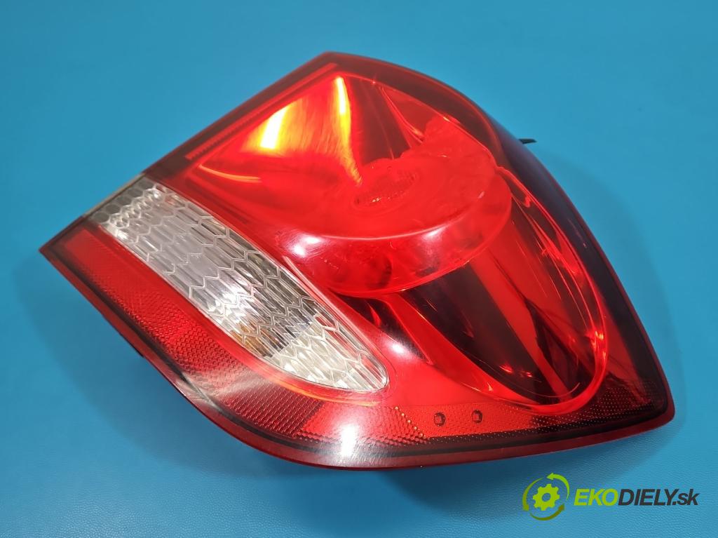 Fiat Freemont 2.0 jtd 170 HP automatic 125 kW 1956 cm3 5- svetlo / reflektor zadné pravé 68078480AD (Kľučka dverí ostatné)