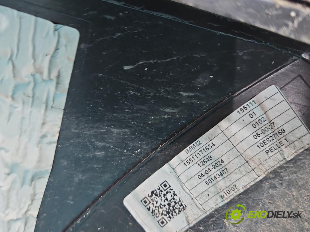 Skoda Superb III 2015-2024 2.0 tdi 150 hp automatic 110 kW 1968 cm3 5- nárazník přední  (Klika dveří ostatní)