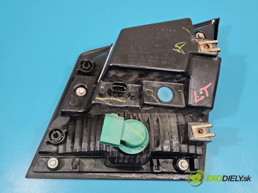 Fiat Freemont 2.0 jtd 170 HP automatic 125 kW 1956 cm3 5- svetlo / reflektor zadné ľavé 68078517AE (Kľučka dverí ostatné)