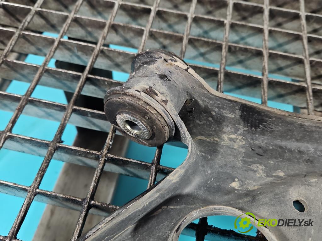 Skoda Superb III 2015-2024 2.0 tdi 150 HP automatic 110 kW 1968 cm3 5- predné ľavý  (Kľučka dverí ostatné)