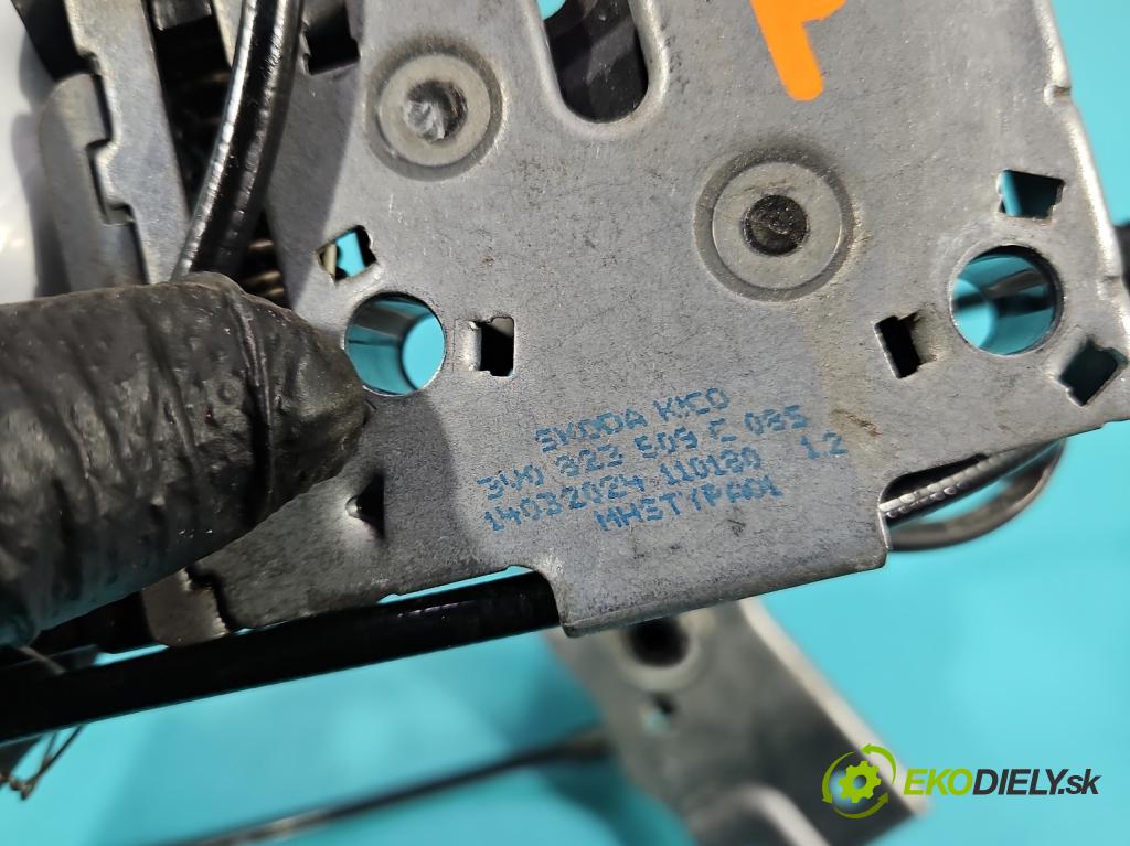 Skoda Superb III 2015-2024 2.0 tdi 150 HP automatic 110 kW 1968 cm3 5- zámok kapoty 3V0823529H