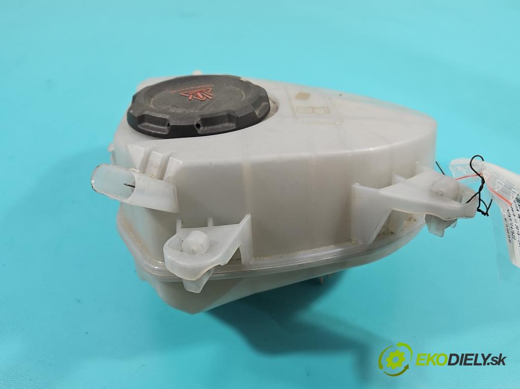 Skoda Superb III 2015-2024 2.0 tdi 150 hp automatic 110 kW 1968 cm3 5- Nádrž: náhradní: 5WA121407F