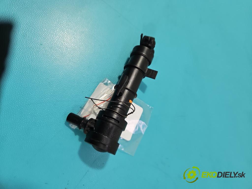 Skoda Superb III 2015-2024 2.0 tdi 150 hp automatic 110 kW 1968 cm3 5- ostřikovač reflektor: pravý 3V0955966A