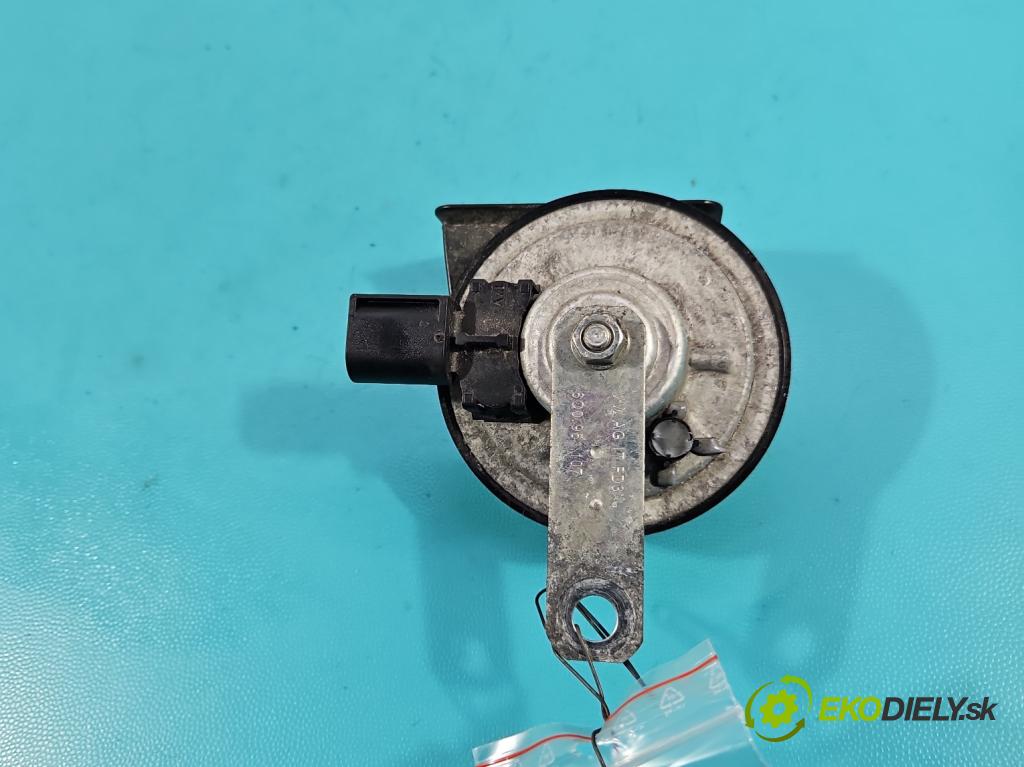 Skoda Superb III 2015-2024 2.0 tdi 150 hp automatic 110 kW 1968 cm3 5- Klakson: 3Q0951223F