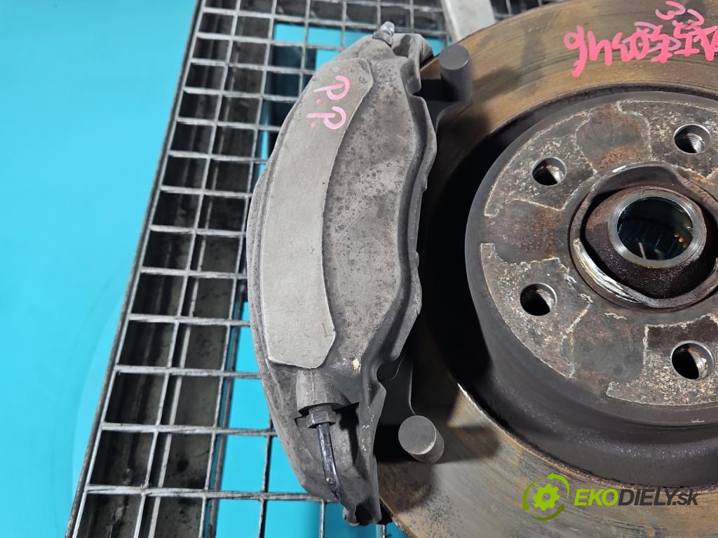 Audi A4 B9 2015-2024 2.0 TFSI 252KM automatic 185 kW 1984 cm3 4- brzdič přední pravý 8W06CD (Klika dveří ostatní)